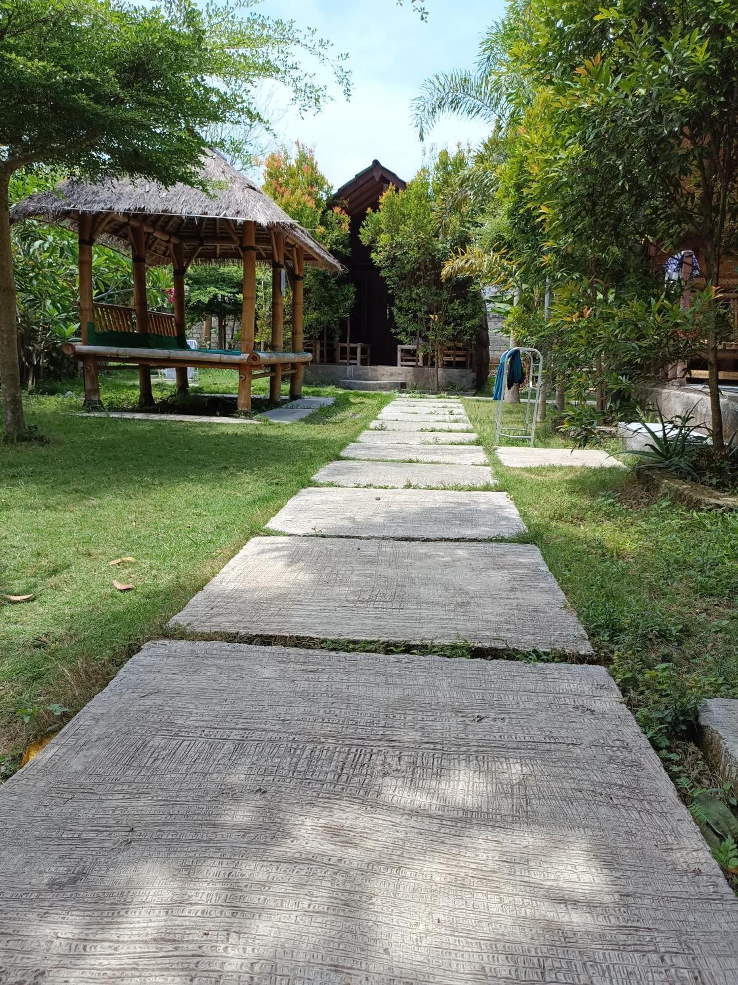 Bale Hostel Kuta  Exterior photo